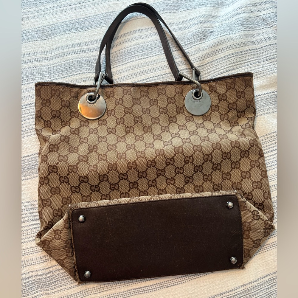 Gucci Tan and Brown GG Monogram Tote - Picture 2 of 9